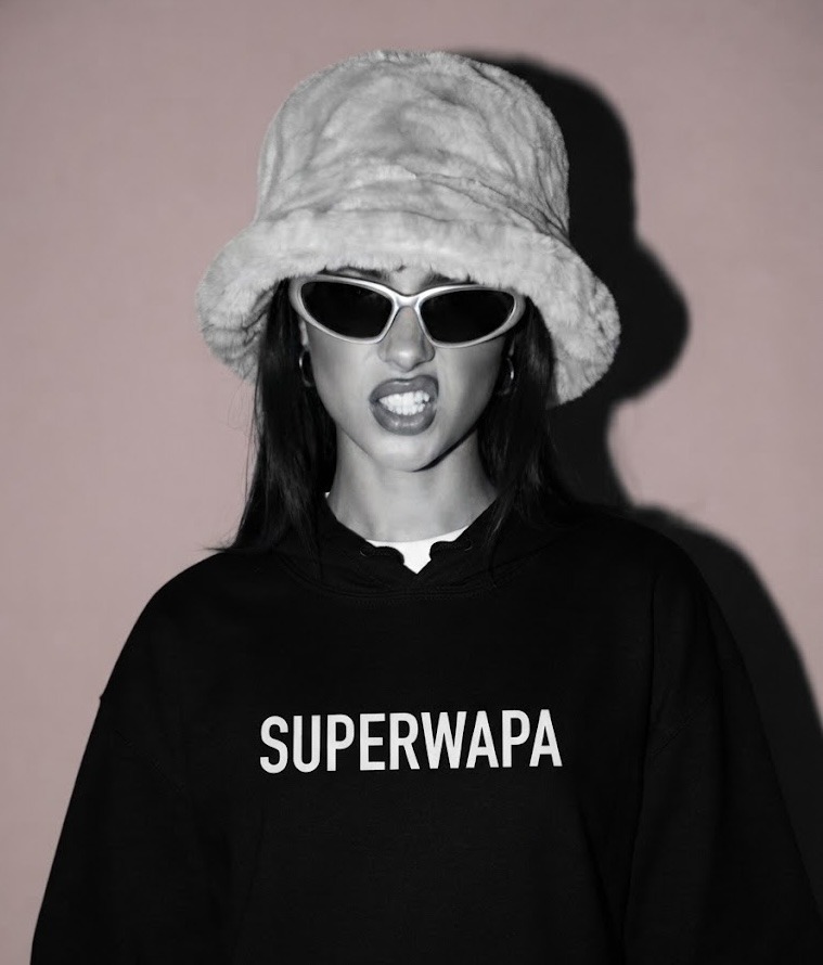 SUPERWAPA Hoodie Black worn by a model